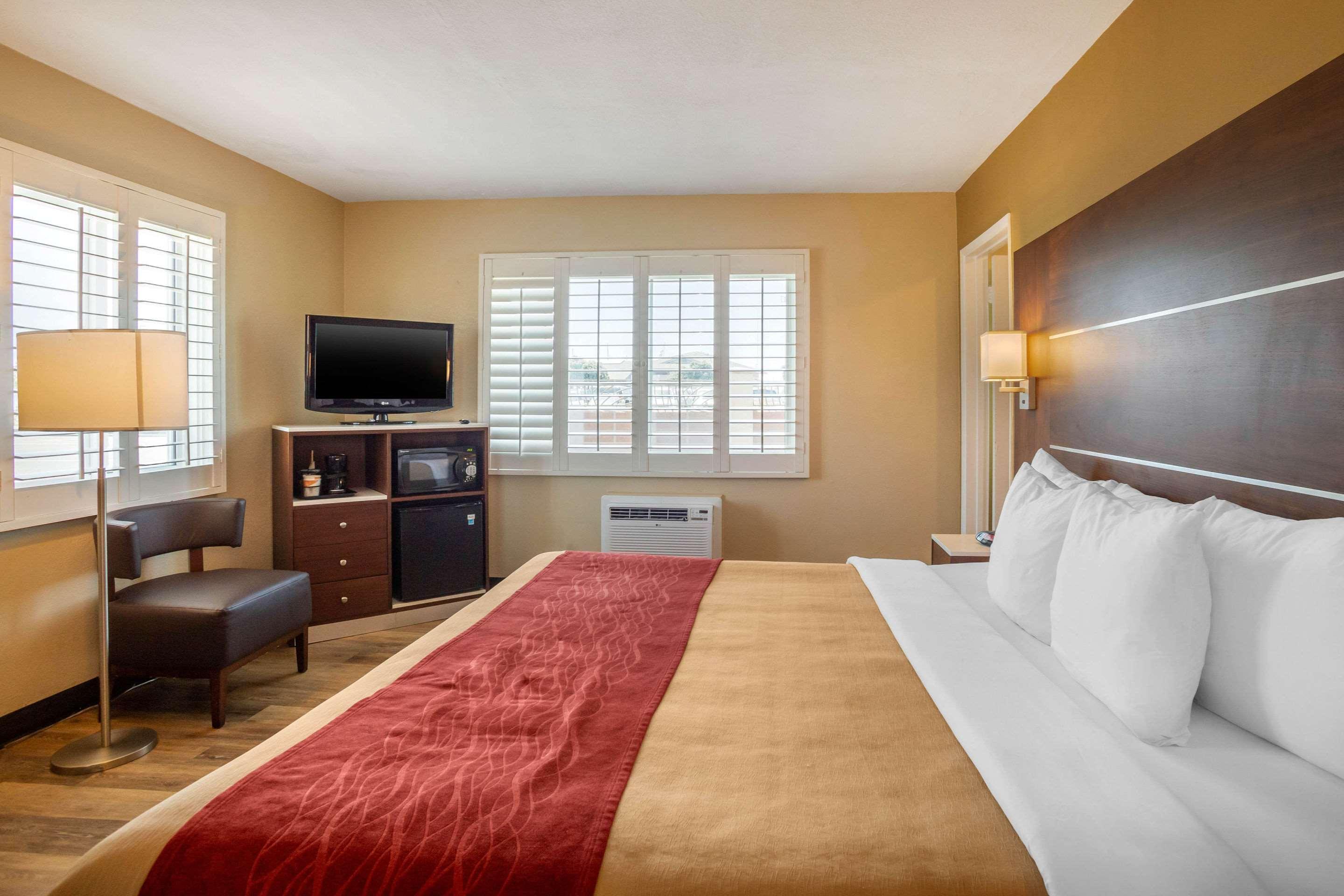 Comfort Inn San Diego Airport At The Harbor Экстерьер фото