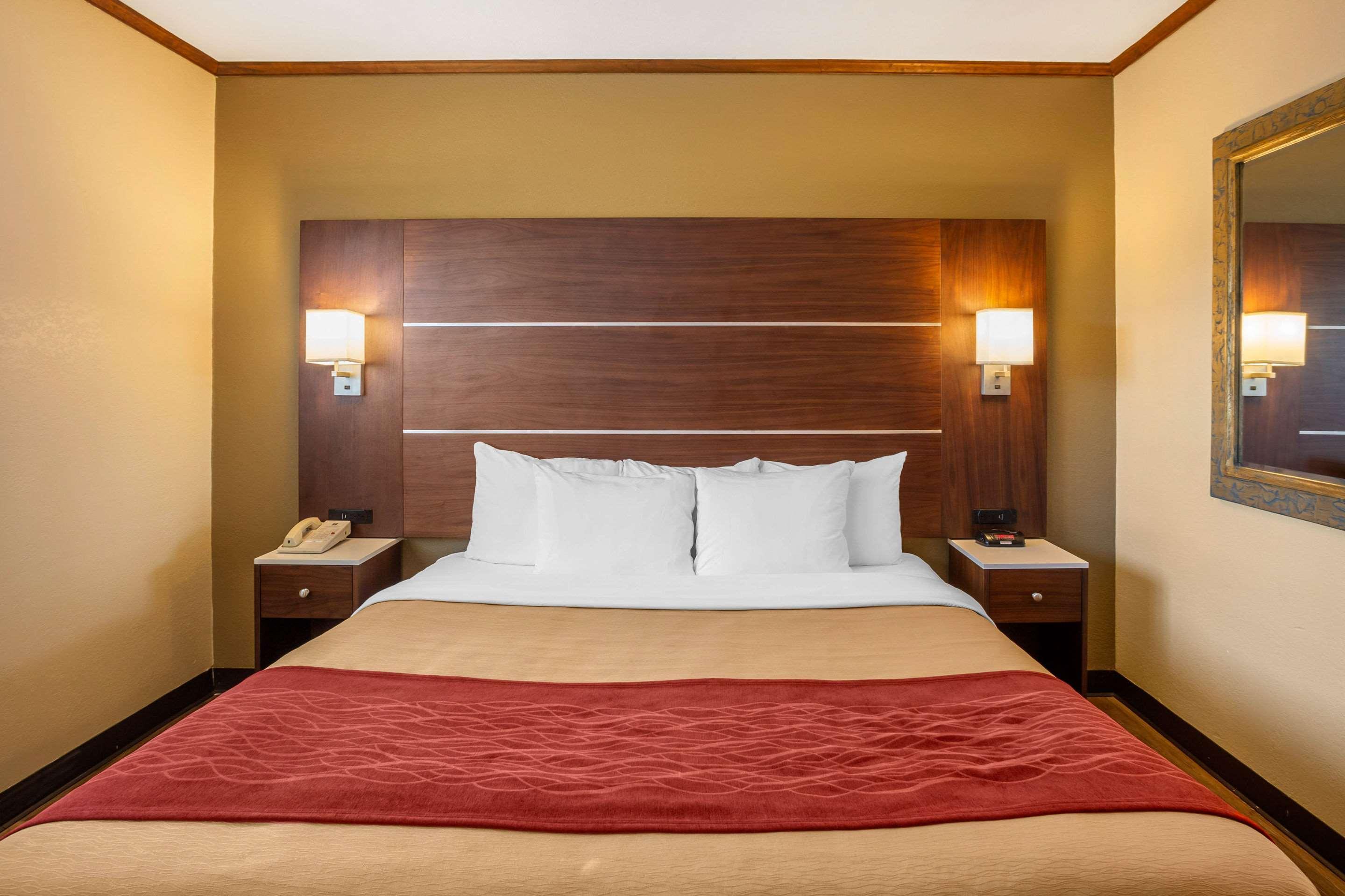 Comfort Inn San Diego Airport At The Harbor Экстерьер фото