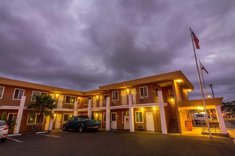 Comfort Inn San Diego Airport At The Harbor Экстерьер фото