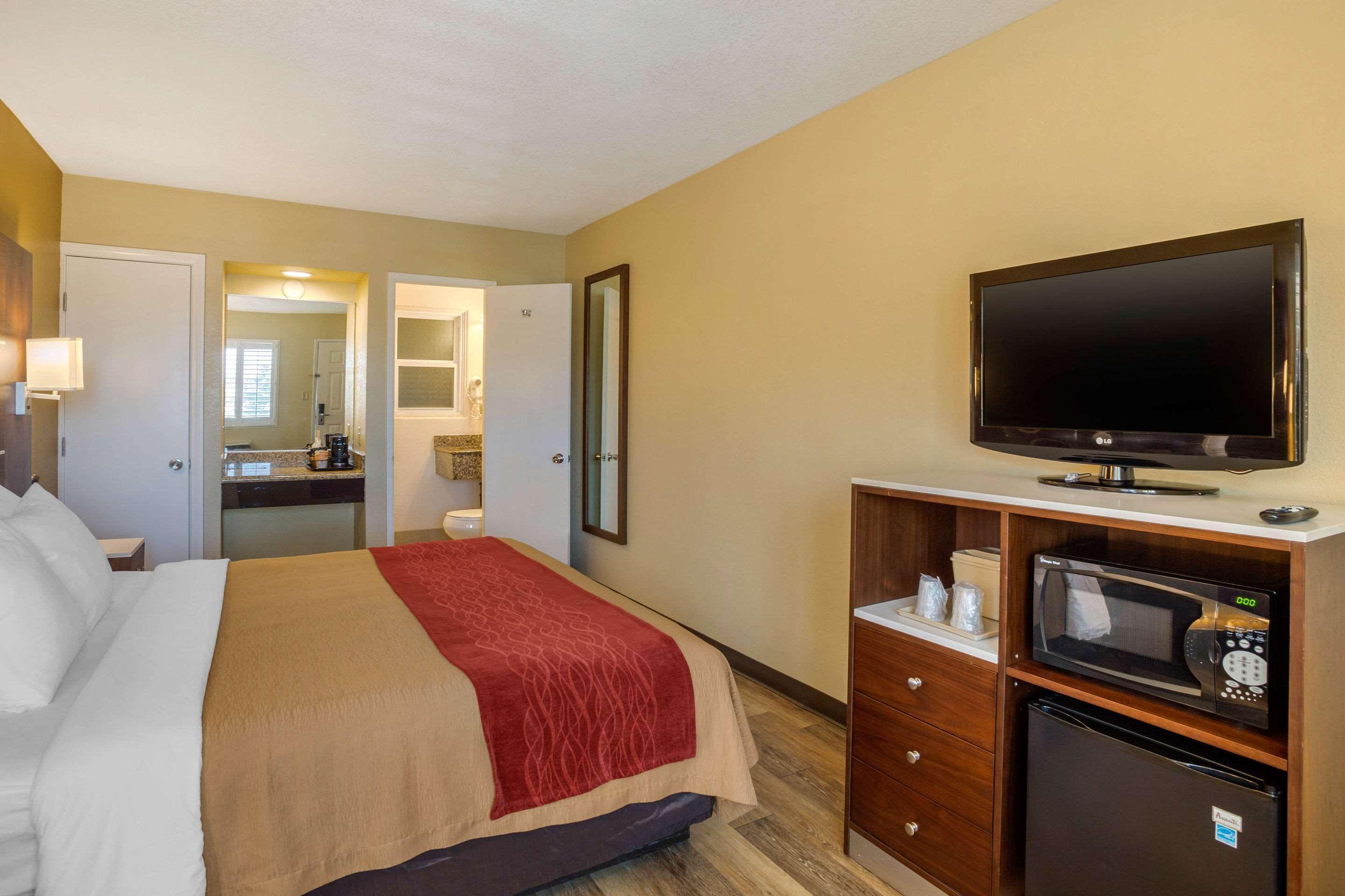 Comfort Inn San Diego Airport At The Harbor Экстерьер фото