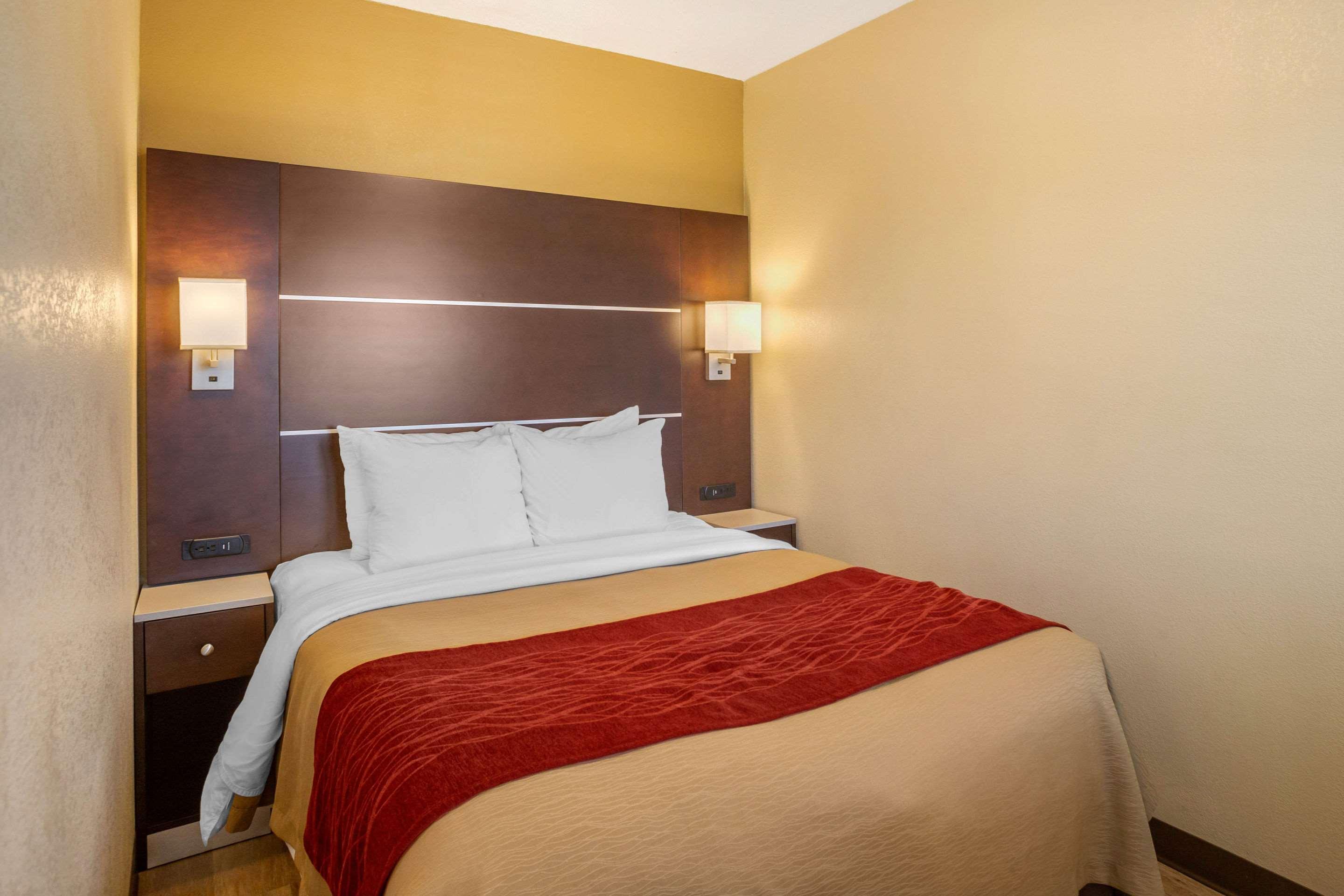 Comfort Inn San Diego Airport At The Harbor Экстерьер фото