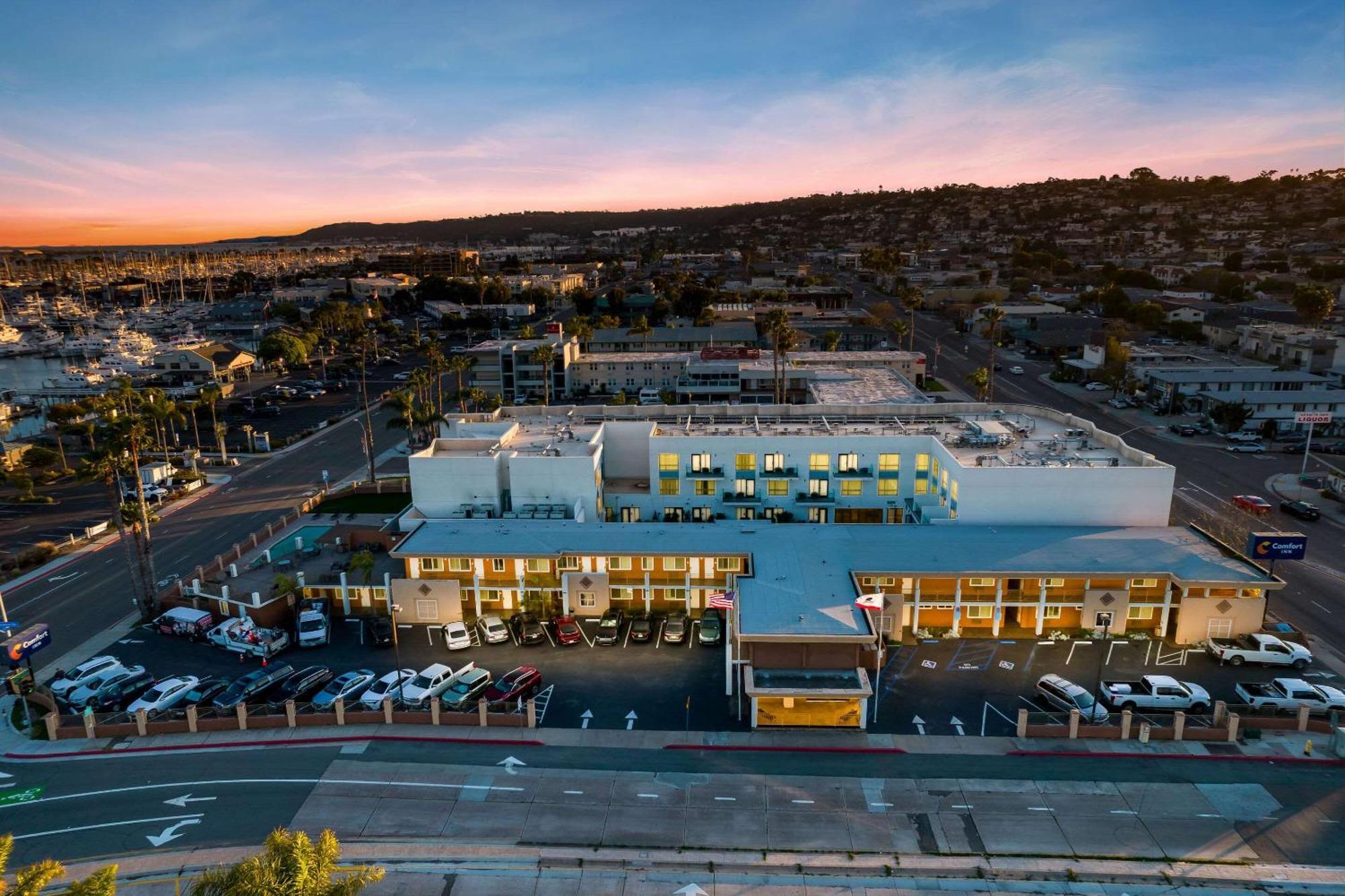 Comfort Inn San Diego Airport At The Harbor Экстерьер фото