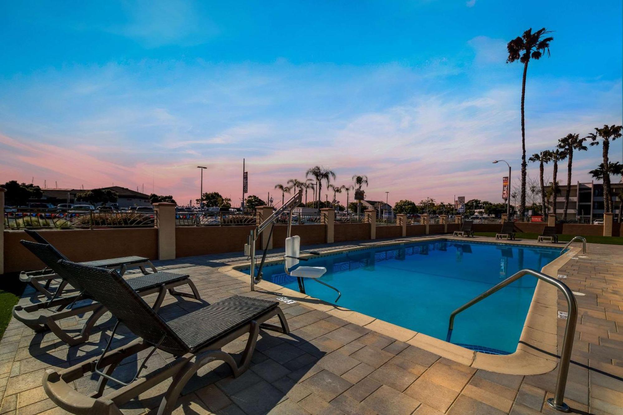 Comfort Inn San Diego Airport At The Harbor Экстерьер фото