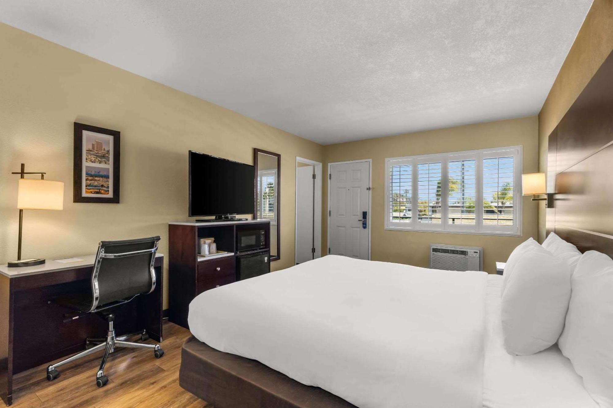 Comfort Inn San Diego Airport At The Harbor Экстерьер фото